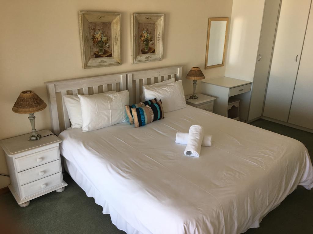 Seashells And Conference Centre 4*